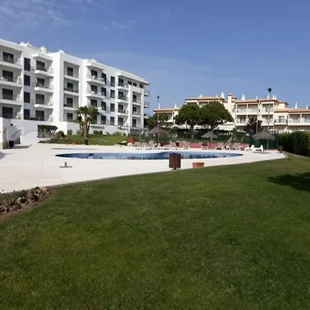 Lejlighed Remarkable 1-bed In Olhos De Agua *
